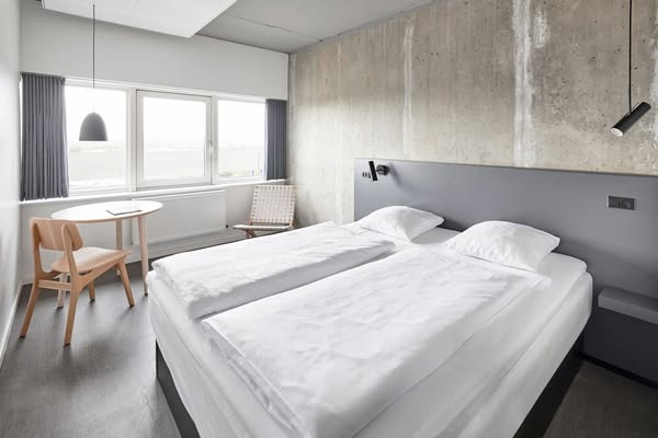 Marriott Bonvoy Meta ad example started 2026-04-14: Sheraton Annaba Hotel, Four Points Flex by Sheraton Aalborg, Four Points Flex by Sheraton Aarhus Viby, Four Points Flex by Sheraton Aarhus Skejby, Moxy Aberdeen Airport, Courtyard by Marriott Aberdeen Airport