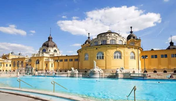 Radisson Hotels Meta ad example started 2026-04-28: Blog | Dive into Budapest - The city of Baths